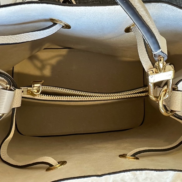 *****SOLD******Louis Vuitton - Picture 10 of 12